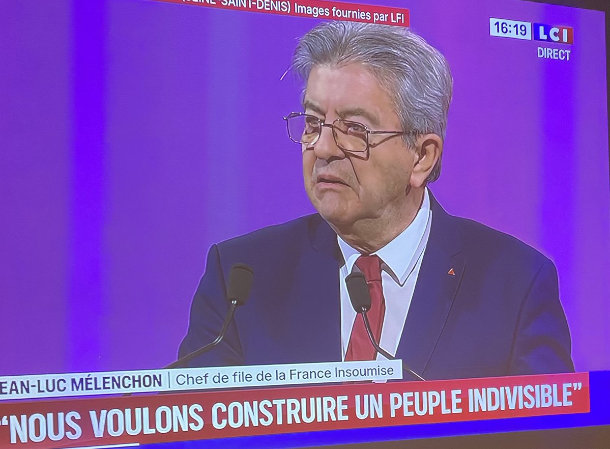 pascalperri's tweet image. « Le néolibéralisme n’a tenu aucune de ses promesses » dit @JLMelenchon à Aubervilliers, contrairement au communisme… 😜