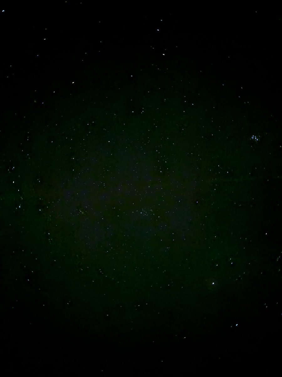 _921153's tweet photo. 地元の空は、星が降ってきそうなくらい素敵です https://t.co/Jq4GWlN42b