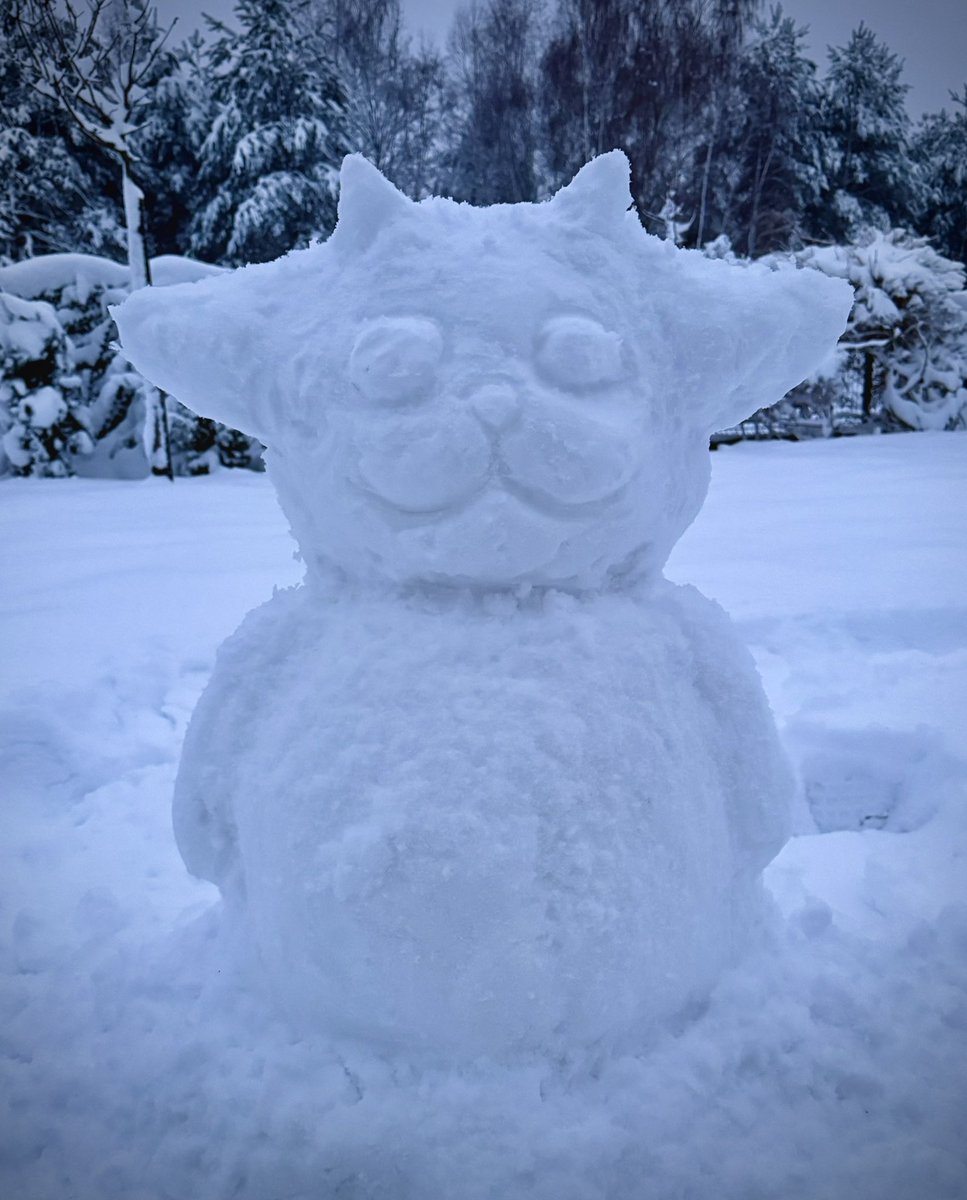 titobombardiero's tweet image. &amp;lt;{•.•}&amp;gt; NEURO-EXPANSION DEVICE &amp;lt;{•.•}&amp;gt;

#cliqueart I guess??