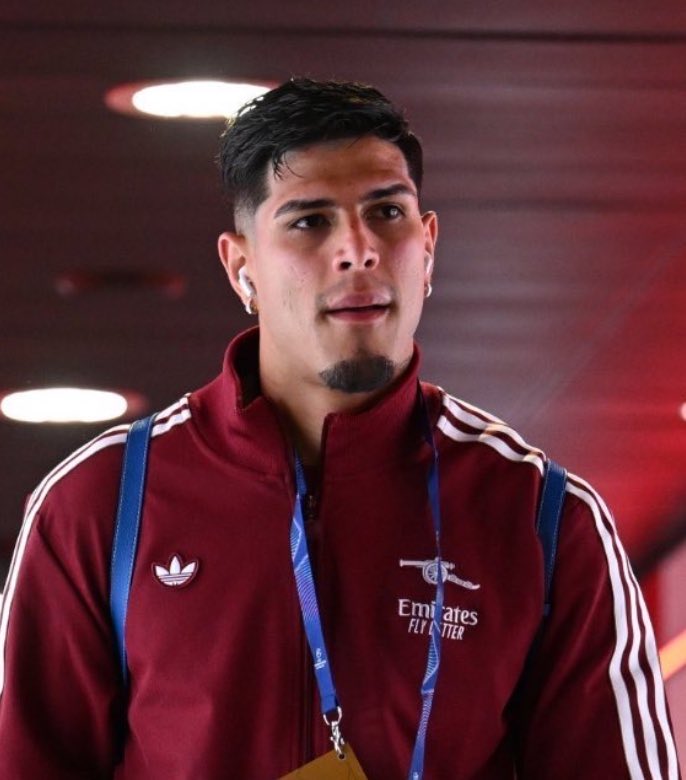 كلي ثقة بالجنرال

واثق بيقدم مباراة للتاريخ … فترة مهمة وهينكابي لها ان شاء الله