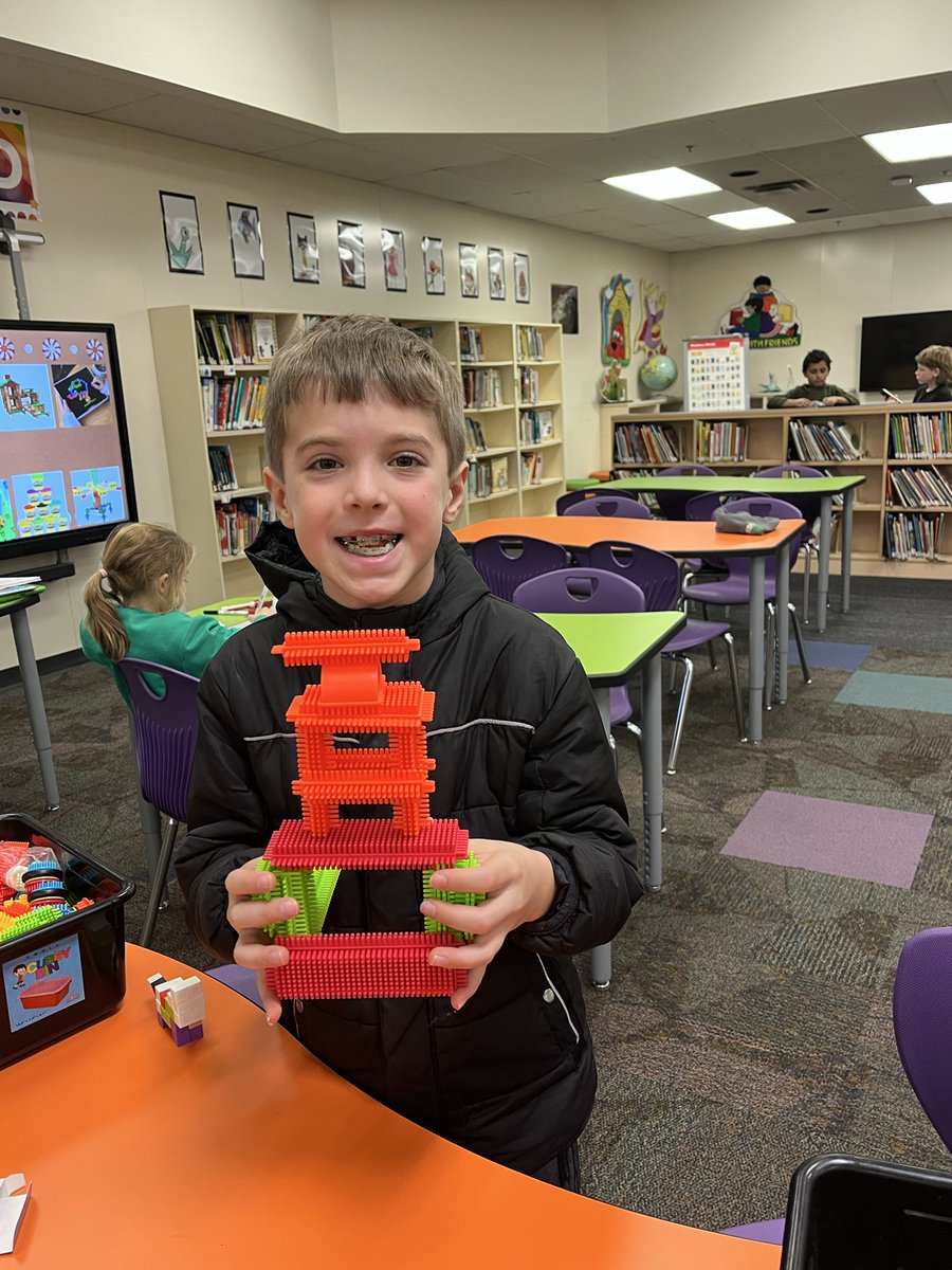 G8Rlibrary's tweet photo. Gators are enjoying new Creative Friday tools purchased by PTA @GranbyGators https://t.co/pT9whQWy62