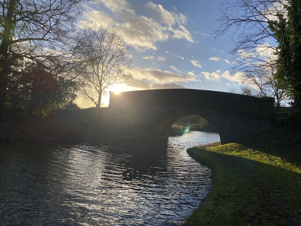 edmvibes4's tweet image. 💚✌️