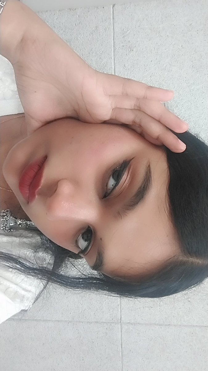 Girlies I need tips to up my siren eyeliner game🫆 (especially inner corners)