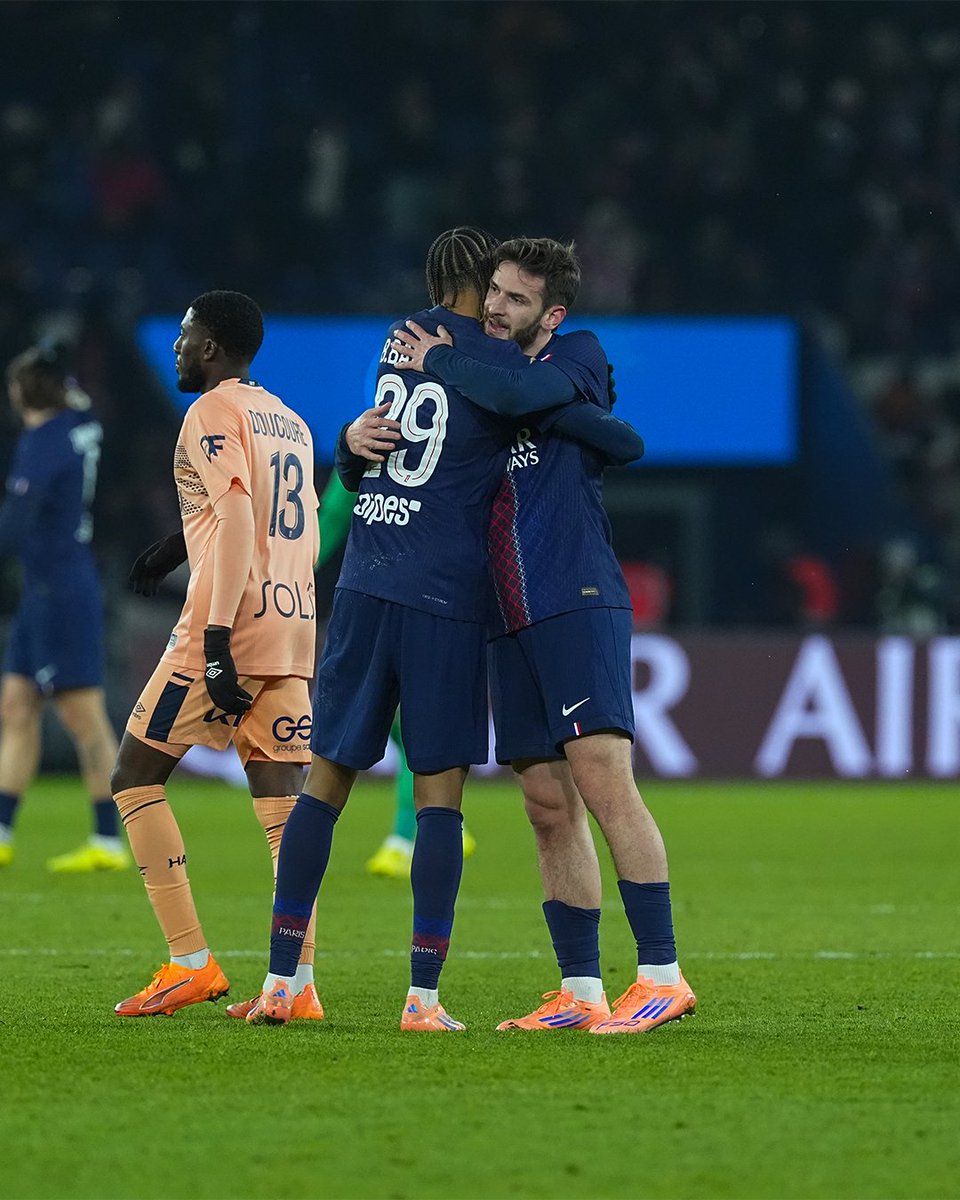 PSG_inside's tweet image. Briller sous les projecteurs du Parc des Princes ✨

#PSGHAC