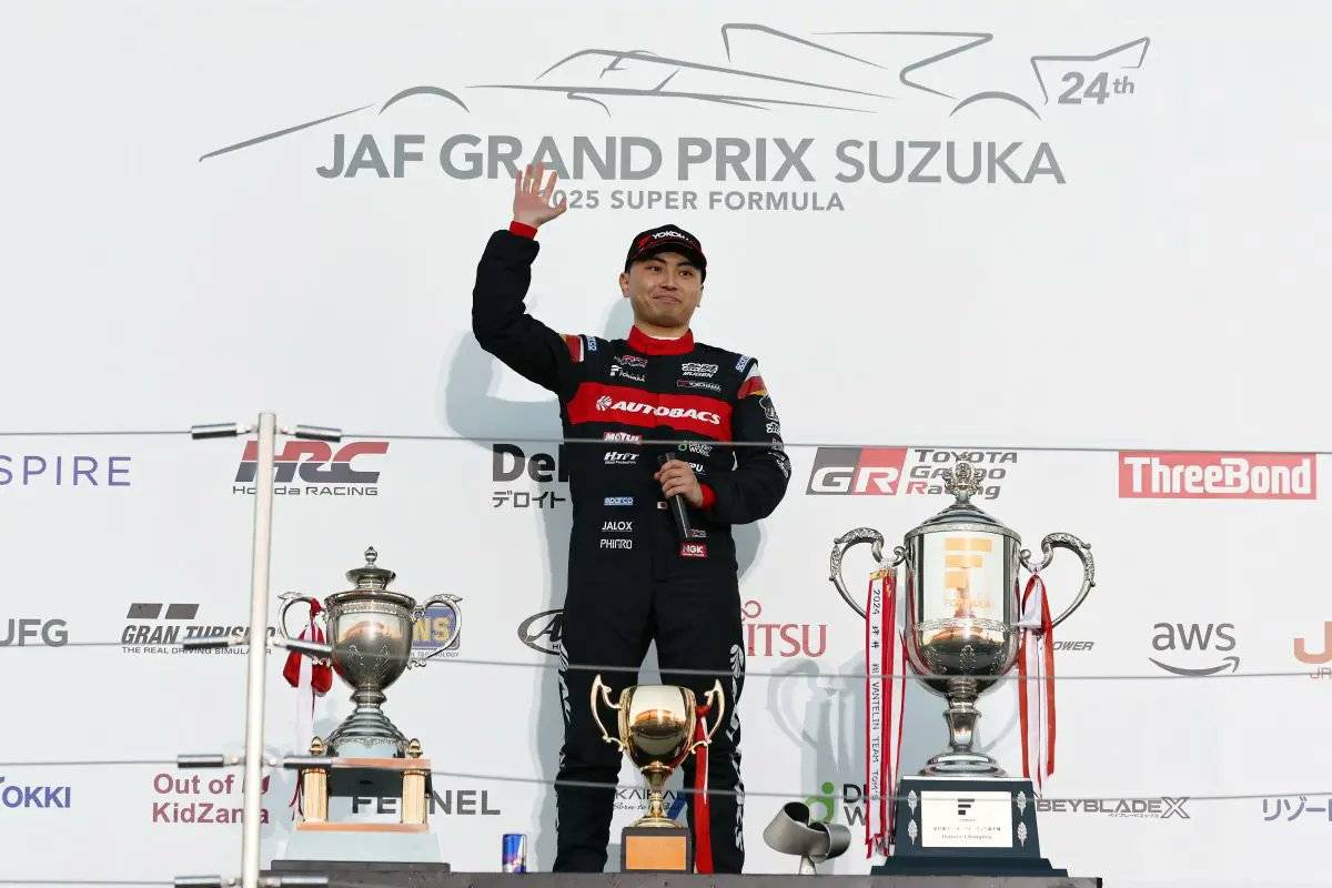 FormulaRapidaEN's tweet image. Doriane Pin wins 2025 #F1Academy title in Las Vegas finale, beating Maya Weug.

Also, Ayumu Iwasa took the #SuperFormula championship in Suzuka, beating Sho Tsuboi:

formularapida.net/en/pin-wins-20… #F4 #SFormula | @MsportXtra