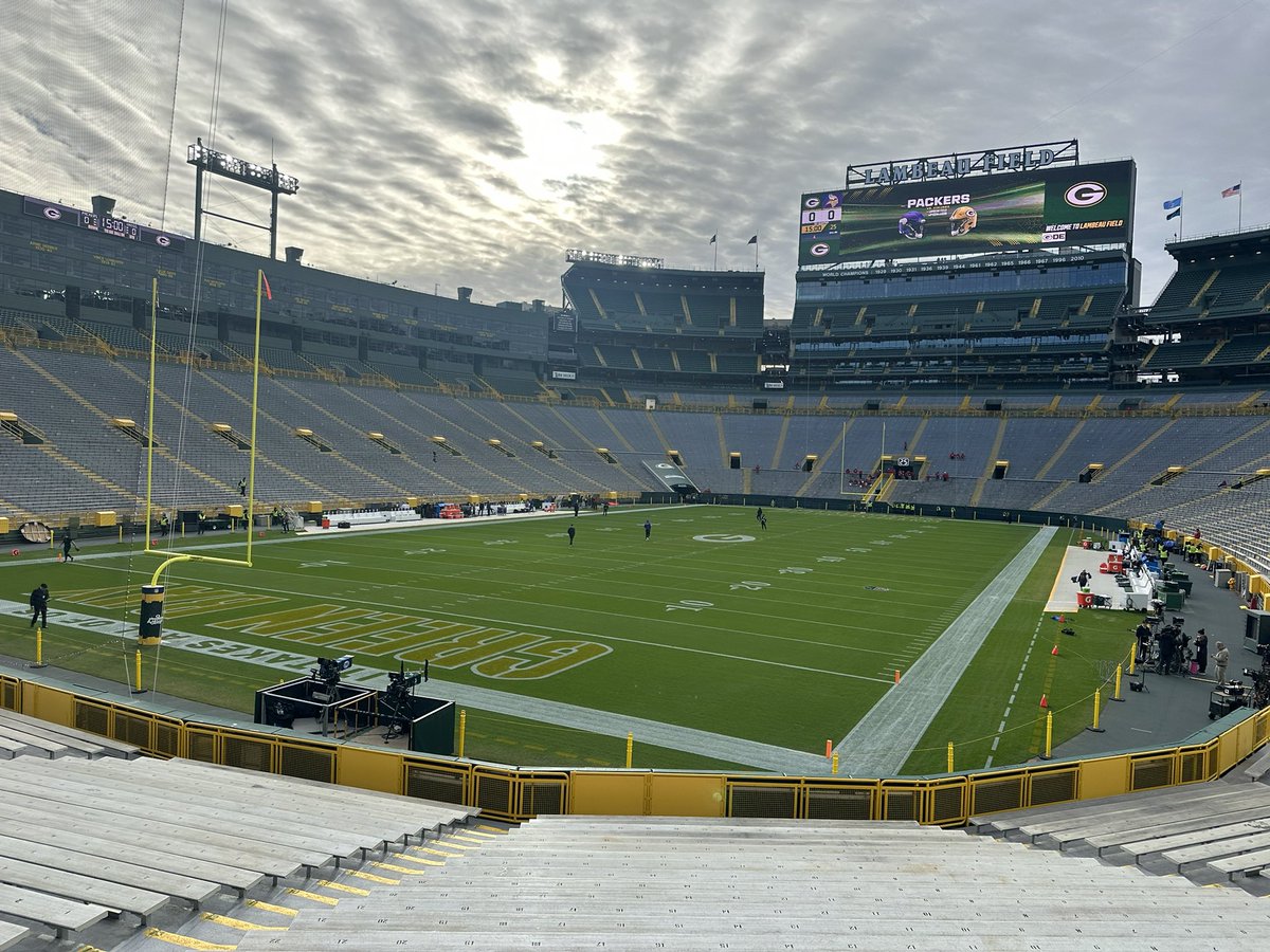 Packers Preview from Lambeau Field at 10 am on <a href="/957bigfm/">95.7 BIG FM</a> and the Packers Radio Network before the Packers play the Vikings. Joined by <a href="/89JonesNTAF/">James Jones</a> and <a href="/DrewOlsonMKE/">Drew Olson</a>.
