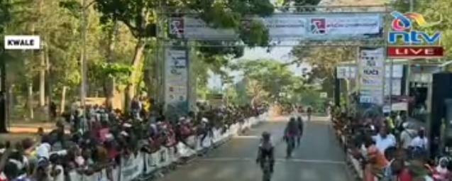 🇰🇪<a href="/afroroadchamps/">African Continental Road Championships</a> ME RR

My special thanks to 🇷🇼<a href="/cyclingrwanda/">𝙁𝙀𝙍𝙒𝘼𝘾𝙔</a> guys today, especially to 🇷🇼<a href="/NiyonkuruS67904/">Niyonkuru Samuel</a>, who despite terrible crash win 🥉 in MU23 RR! Also incredible attack on final kms from 🇷🇼<a href="/MugishaMoise4/">Mugisha Moise OLY</a>, he finished 6th! Bravo, guys!🇷🇼🔥

<a href="/InovoTec/">JAVA-INOVOTEC PRO-TEAM</a> #cycling