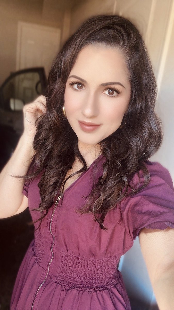 BBMagaMom's tweet image. Good morning and happy Sunday!! Loading up my three little patriots and heading to church.