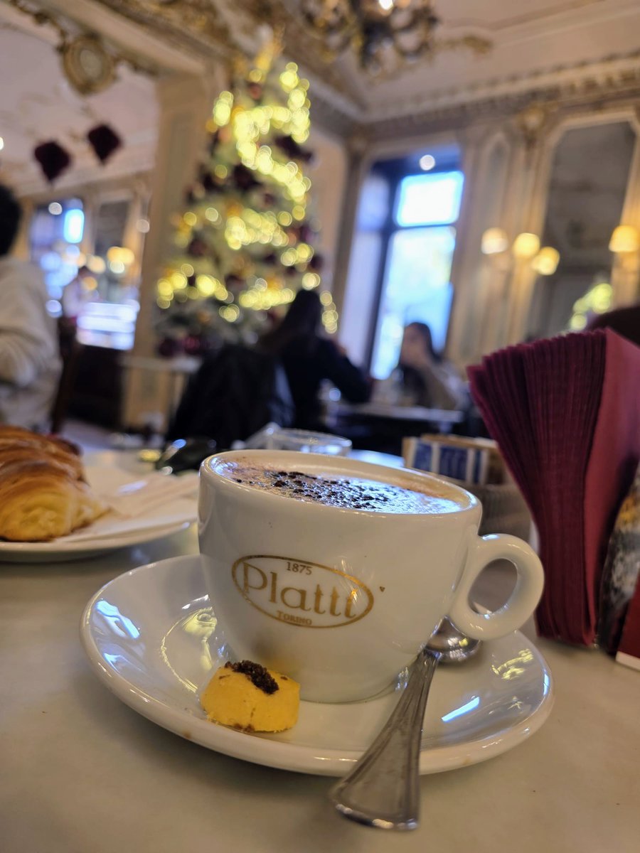Caffè Platti, 1875 #Pasticceria #wanderlust #vacanze #momenti #inverno #Torino #Italy