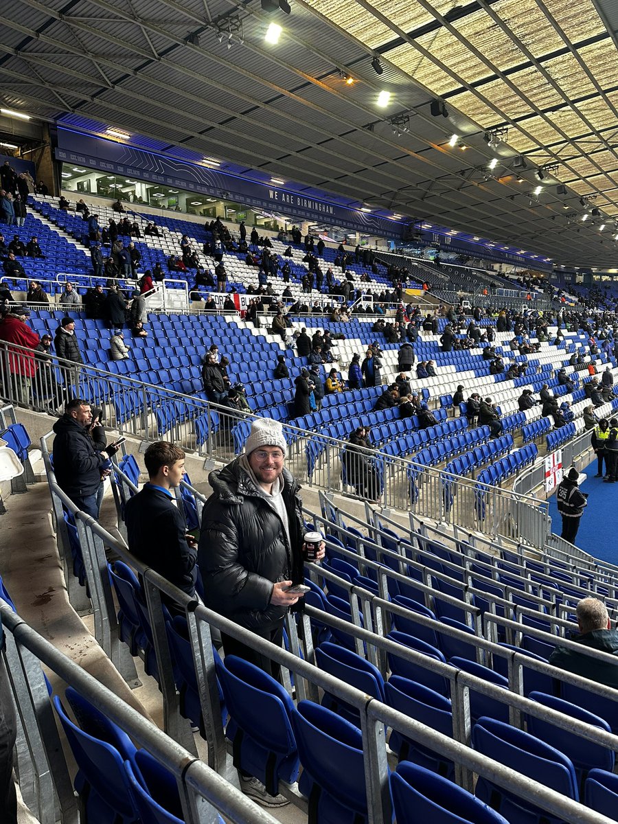 Tell you what, there’s some absolutely questionable behaviour from some fans around the club on match day now 😂 unreal day though yesterday as always <a href="/jamesy4_/">Jimmy</a>