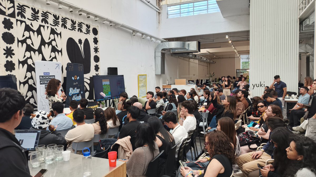 Supermooncamp's tweet image. Stellar Hack+ Demo Day @StarMaker_LATAM is now live! @StellarOrg @BuildOnStellar @TheBAFNetwork

Teams are pitching their final builds and competing for a 15,000 dollar prize pool.