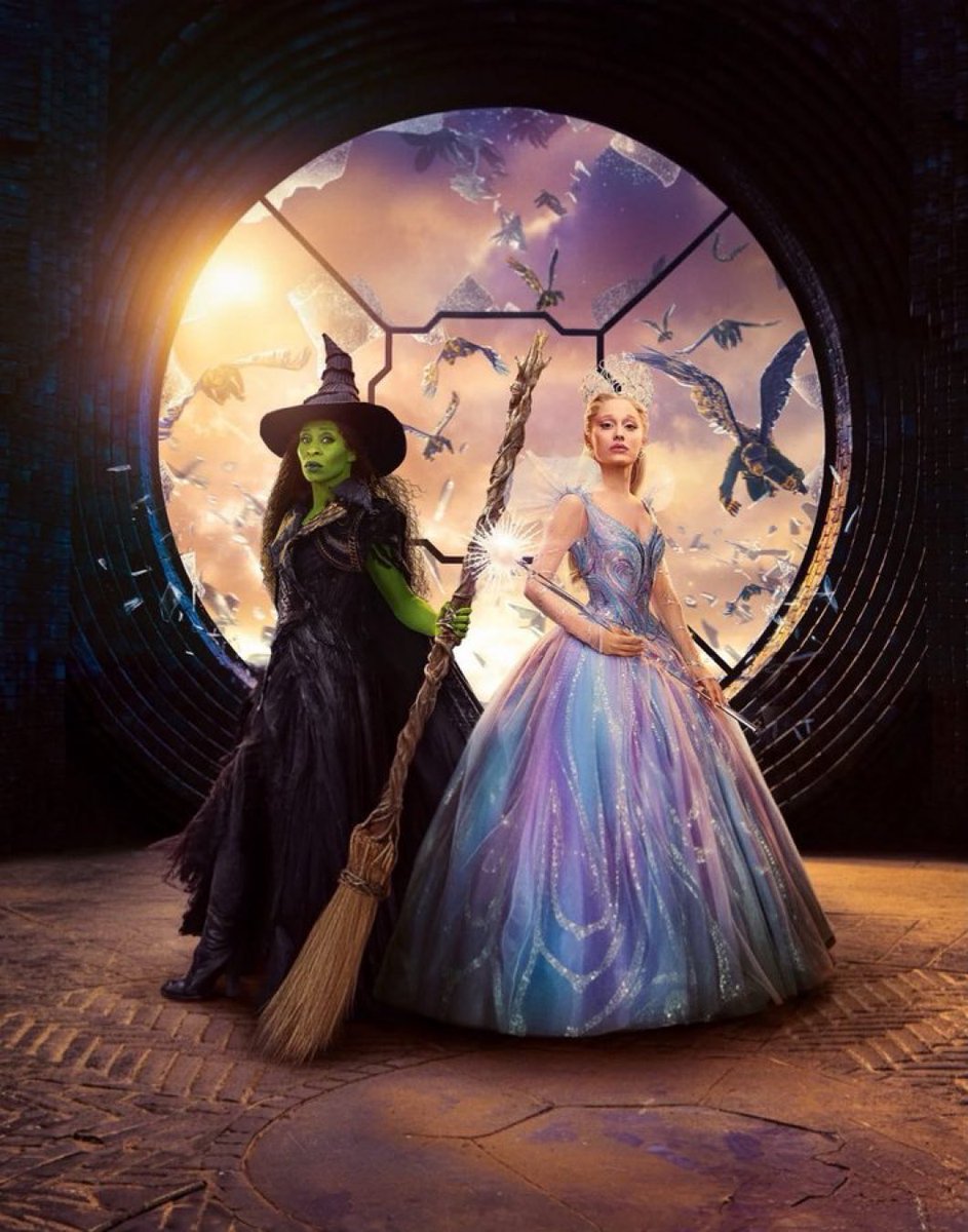 HollywoodHandle's tweet image. ‘WICKED: FOR GOOD’ overperforms and earns $150M on its domestic box office opening weekend.

• For comparison, ‘Wicked’ ($114M)

• Budget was $165M