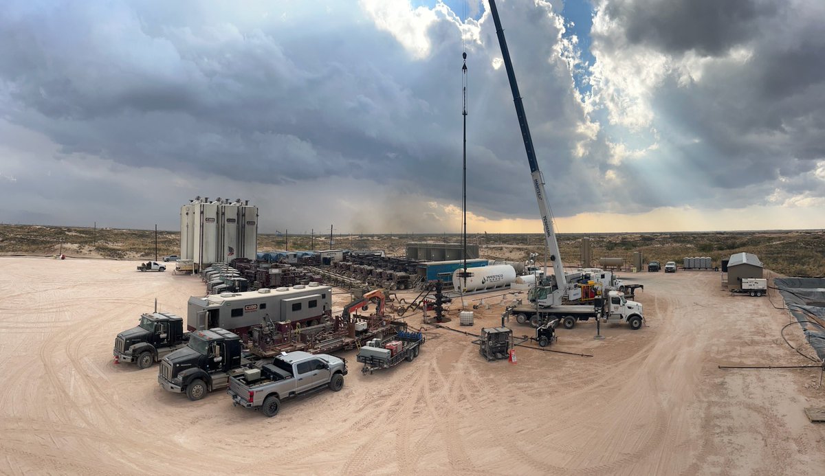 Hydraulic fracturing in the Permian Basin. Single well lateral which is uncommon in this day and age. Perforating services provided by <a href="/UnderdogOFS/">Underdog Wireline</a>