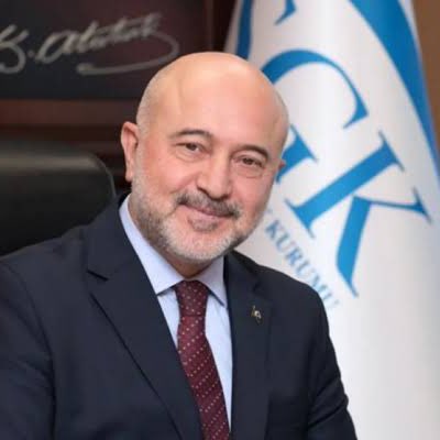 gusholderhaber's tweet image. SGK Başkanı Raci Kaya:

“Düşük maaşın nedeni emeklilerin ölmemesi” (Sözcü)

“Eskiden 50 yaşında ölüyorduk. Bugün emekli 3 milyon arttı. 78’ine kadar aylık alıyorlar”