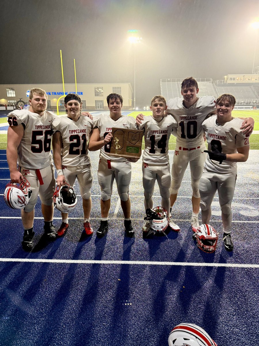 Collinisaac6's tweet image. We just keep rolling! 13-0 and headed to the D3 FINAL FOUR!!! #believeit #mudita @TippFB @_JaredDTucker @RecruitingBh @John_bowes_ @KeeversChris @CoachTGerhard @ajnickoli @Anthony_kellar7 @ElijahAltizer @evantmoss @CoachPlum_UINDY @coachklynch @LukeShivelyBU