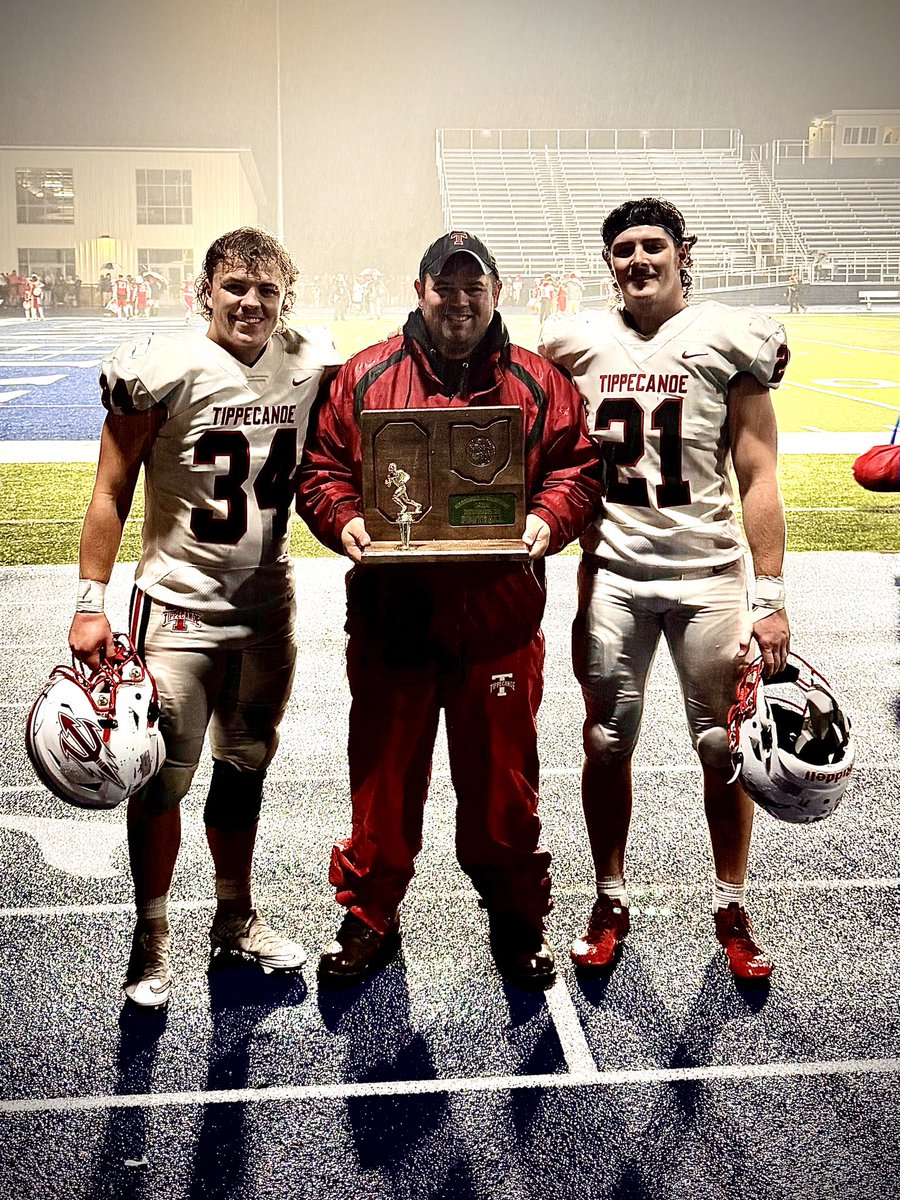 Collinisaac6's tweet image. We just keep rolling! 13-0 and headed to the D3 FINAL FOUR!!! #believeit #mudita @TippFB @_JaredDTucker @RecruitingBh @John_bowes_ @KeeversChris @CoachTGerhard @ajnickoli @Anthony_kellar7 @ElijahAltizer @evantmoss @CoachPlum_UINDY @coachklynch @LukeShivelyBU