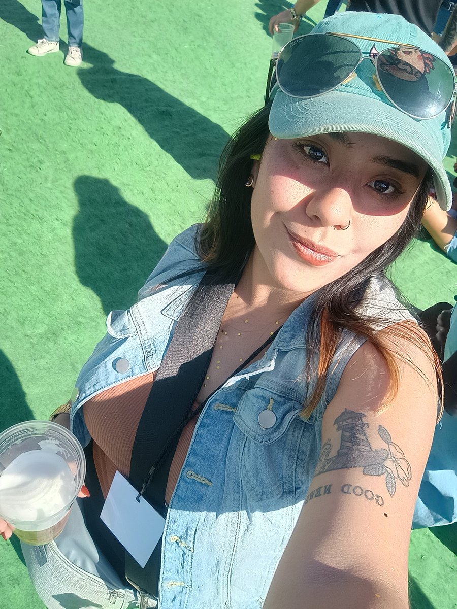 ItsFaan's tweet image. Mi primer festival solita ✨ #Tecatecomuna