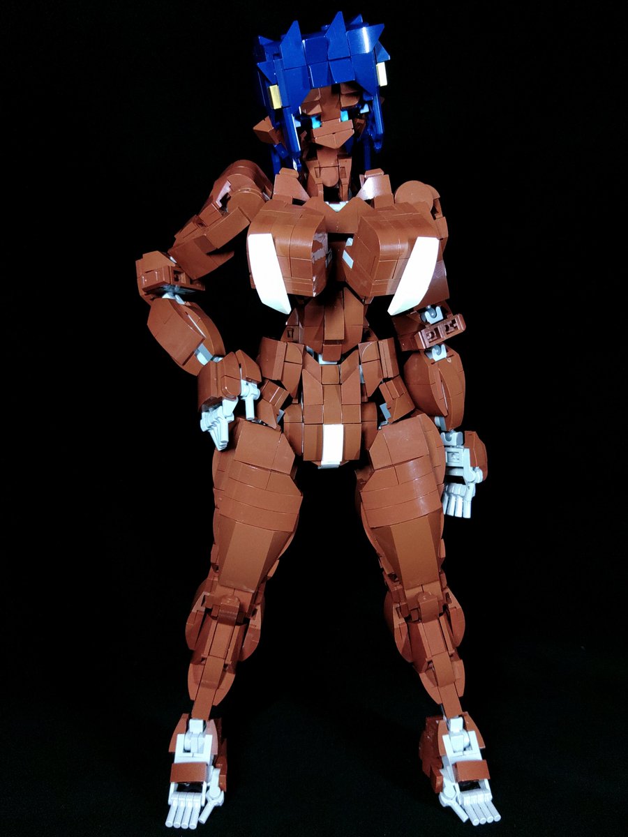 DSLC312011's tweet photo. お久しぶりです。レゴでロボ娘を作っている人です。黒髪さん改め青髪さんの改良が完了しました。プロトタイプさんの新型内骨格と外装を反映させつつ一部改良を施したものになります。
#LEGO #レゴ https://t.co/1Qfxkiwzb9