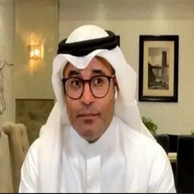 silver_blackMan's tweet photo. ادري نفسك تطلع تقول هدف أقل من عادي  
😂😂😂

 #رونالدو ف مبارة 
 #النصر_الخليج https://t.co/755ZCmD7Lt