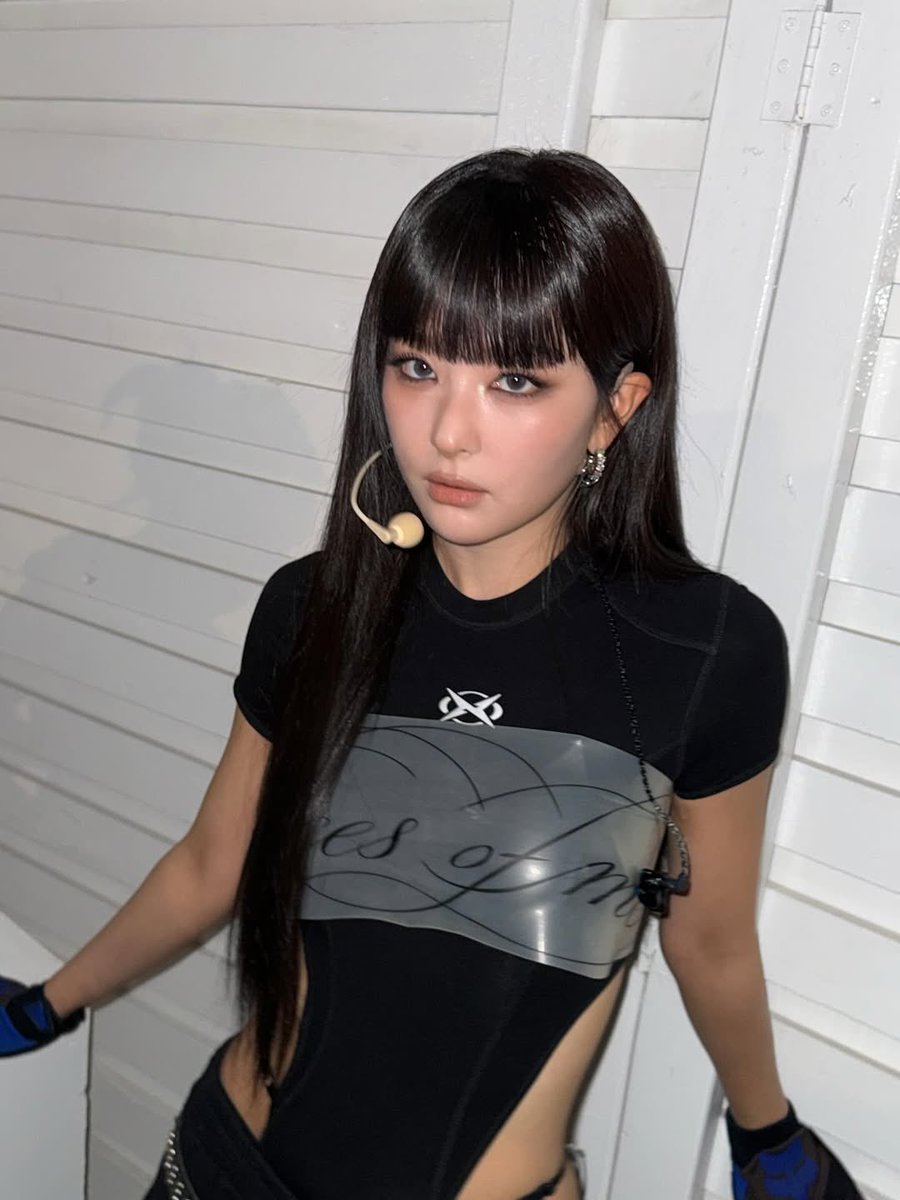 seulgi pics tweet media