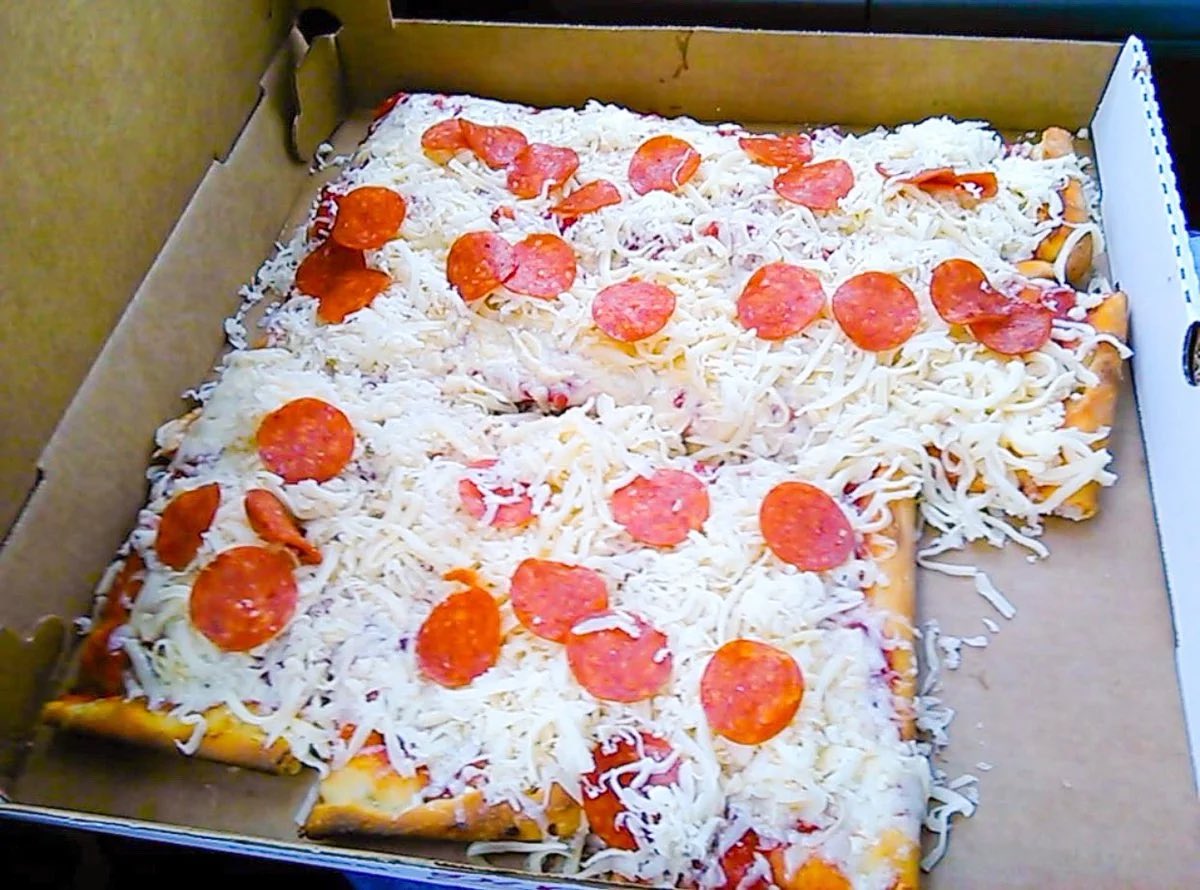 RegionalUSFood's tweet image. Ohio Valley-style pizza — a distinctive square-crust preparation in which the crust is cooked and the toppings are added cold