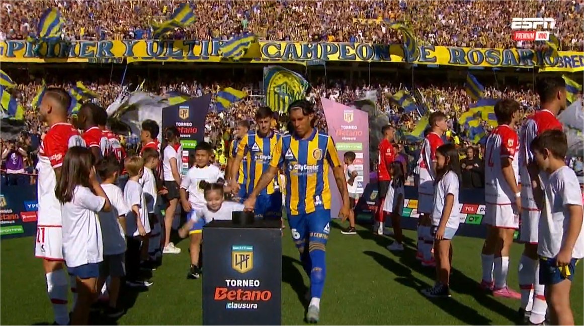 martin_maglio's tweet photo. 😂😂😂🤣🤣🤣
El pincha es grandioso. ¡Muy bien Estudiantes de la Plata! #EDLP
@EdelpOficial La dignidad ante todo. https://t.co/8KXrKz1AXb