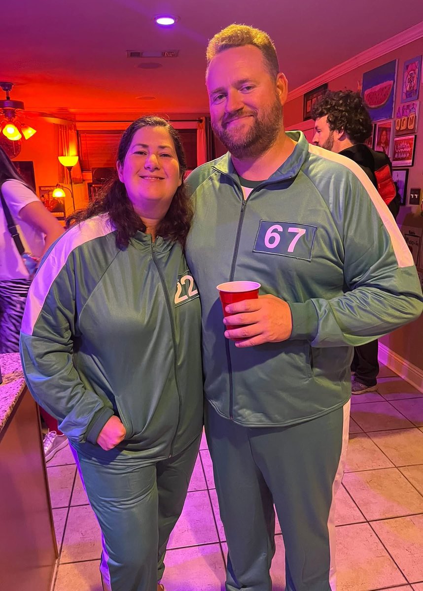 WagonsWast21781's tweet photo. Sean’s #Halloween Party was discussed, previously, and costumes were finally revealed. @TravisOLPC28 went as #IrvBlitzer from #CoolRunnings, @CounselorTodd as #JamieDutton from #Yellowstone, Sean as Player 67 from #SquidGame, and Russ as Guy-Manuel de Homem-Christo from #DaftPunk https://t.co/nYefxN4uWL