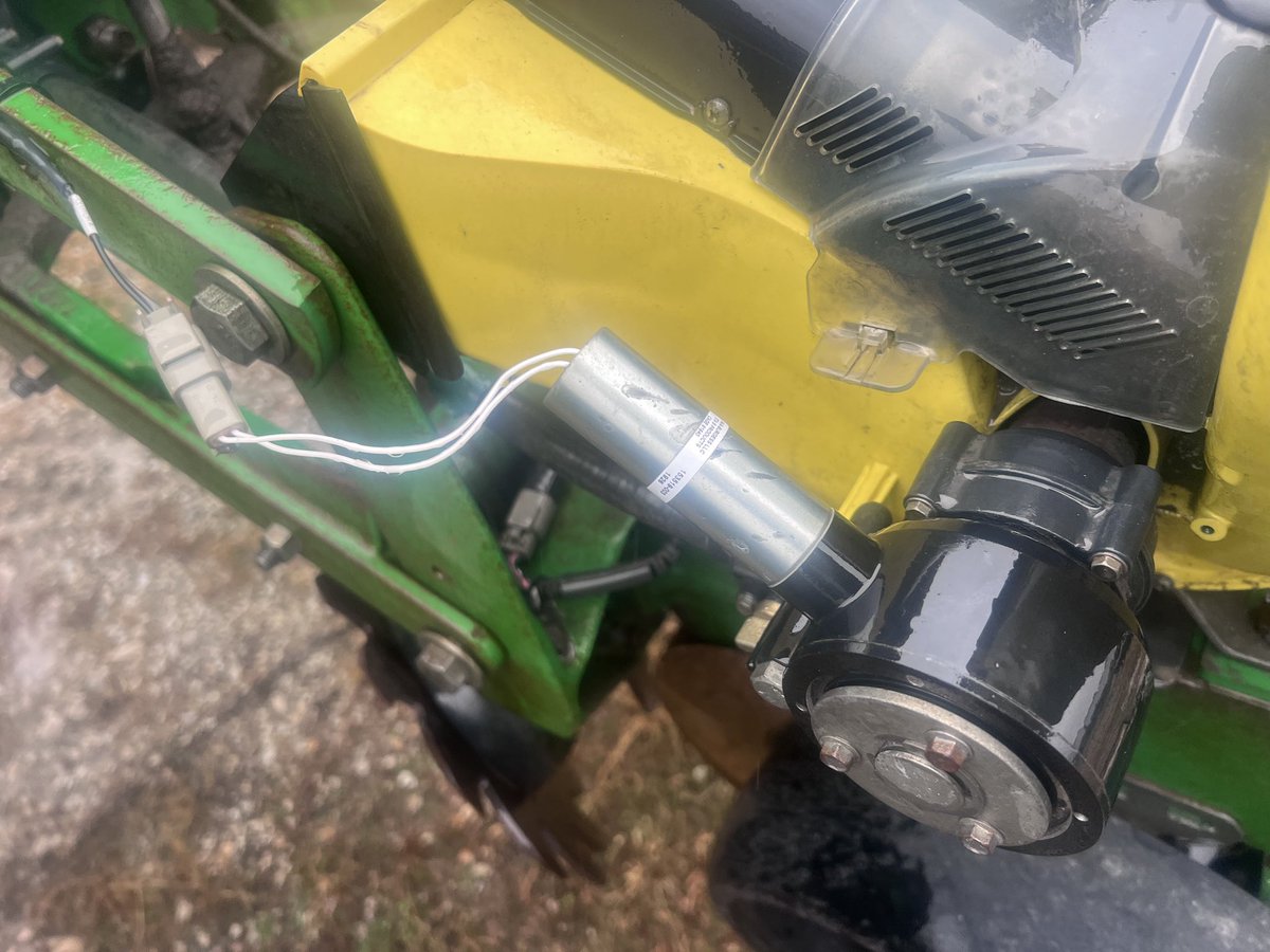 Anyone wanting a cheap 1770 planter on tracks ??
20/20 monitor and clutches 
Shlagels
Row cleaners 
Keeton fert tubes 
Long closing wheel frames
MudSmiths 

$47750 
Will deliver for a fee