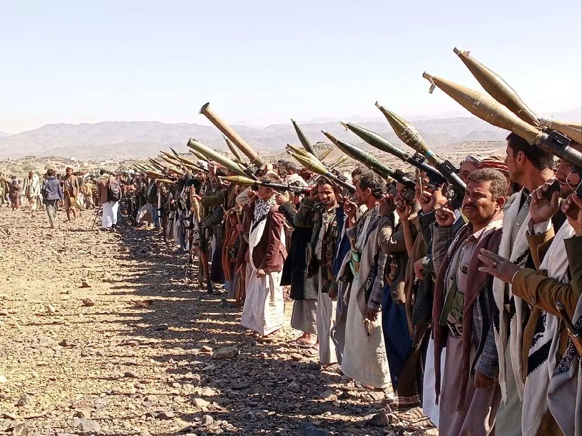 BallisticBassam's tweet image. وقفة اليــــوم با تنهي وساطة عمان
قارحة  يا نكون اليـــــوم او لا نكون

يا وسمعوا الــــذي قلنا لهم بـ الاذان
او وشافوا الـــذي با نفعله بـ العيون

ادخلوا خرِّجوا حـــق السنين الثمان
من بطون الذي مابه معاهــم بطون

لا يقل لك قــوى عظمى ولا هيلمان
حاملات الطوايـر دمرتهــــــا…