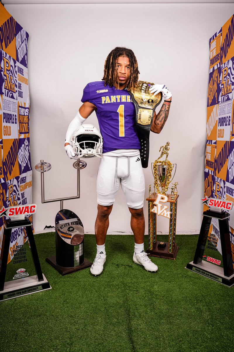 Had a GREAT official visit at Prairie View A&amp;M this weekend💜! <a href="/pvamufb_/">Prairie View A&M Football</a> <a href="/CoachJayWalker/">Jay Walker</a>