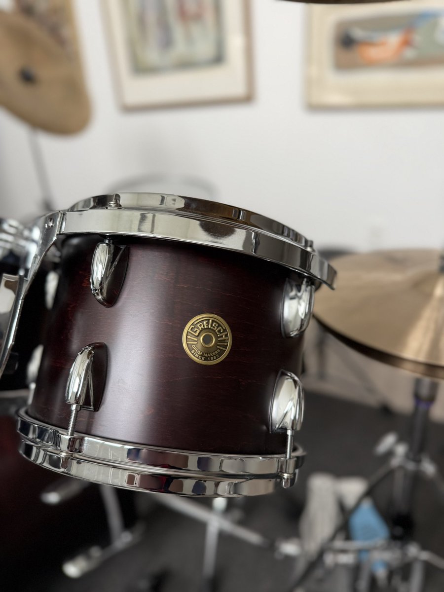 TonyKorologos's tweet image. First serious #drum practice session in years. I used to gig so often that I never needed to practice. Working up a sweat.  My killer chops are a long way from coming back.
