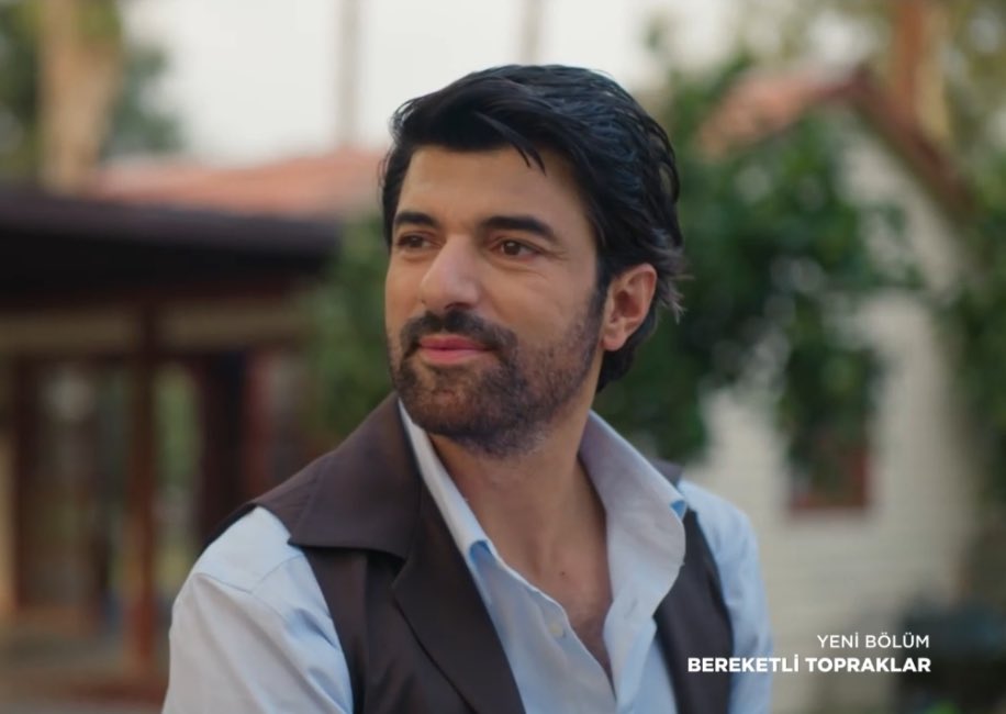 "Kendim için yaşamaya, sevmeye geç kaldım." 
Ömer'im daha ne desin sana savcım 😍

#EnginAkyürek #GülsimAli #NevEr #BereketliTopraklar