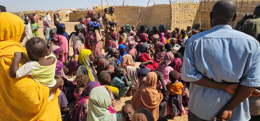 noeleeisaround's tweet image. Thanks to our continuous efforts and your support, we were able to provide winter supplies — including blankets, warm clothing, hygiene items, sanitary pads, and clean undergarments for girls and children — to the displaced people from El Fasher in Tawila
paypal.com/donate/?hosted…