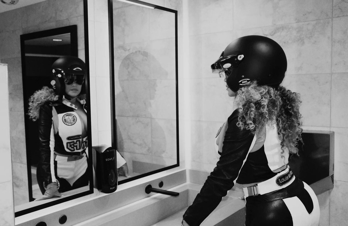 arikbeyhive tweet picture