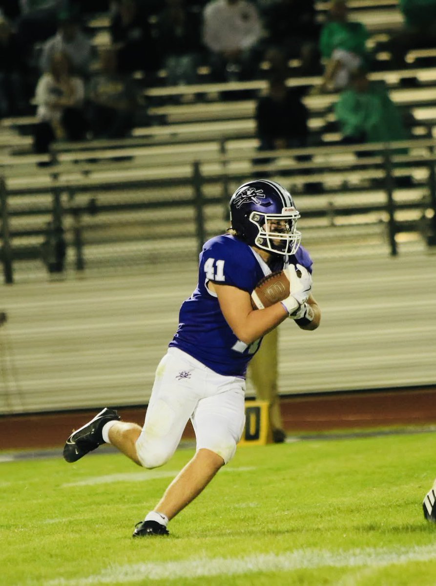 Congratulations to our running backs for being named to our 1st team All Conference team!

Sr, Roman Villalobos (RB/LB)
Jr, Tyler Gensler (RB/LB)

#TeamTogether