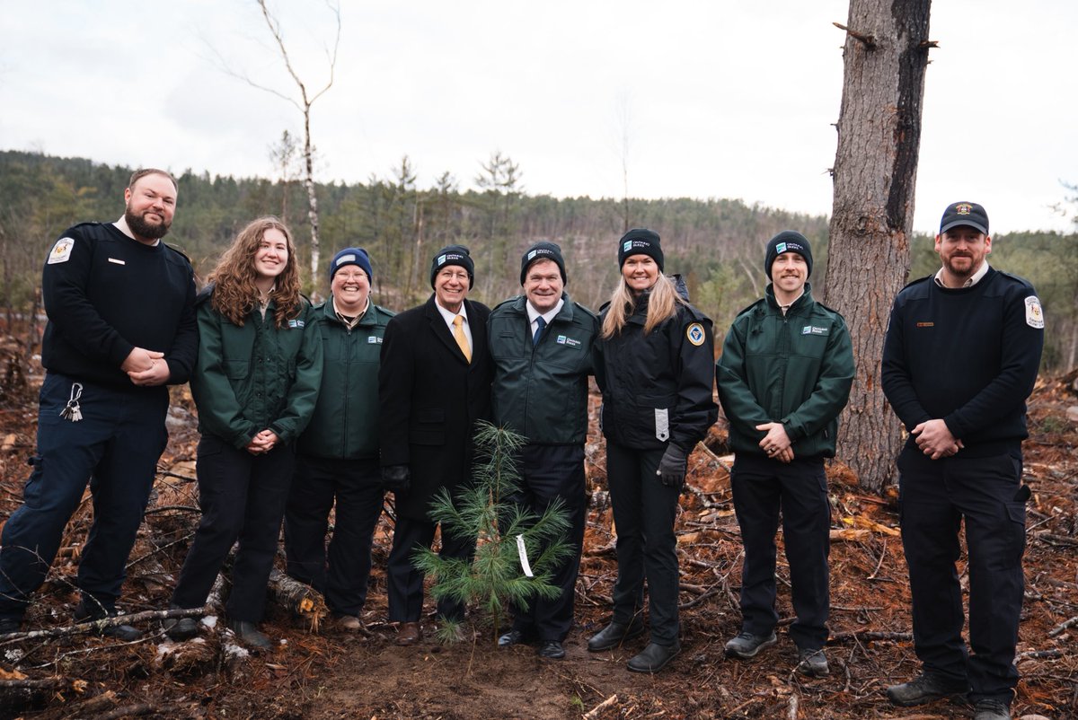 Pleased to announce that our government is investing $4.75m to rebuild Samuel de Champlain Provincial Park. 

The park will be transformed into an all-season destination with new amenities: creating jobs and expanding opportunities to enjoy the outdoors.