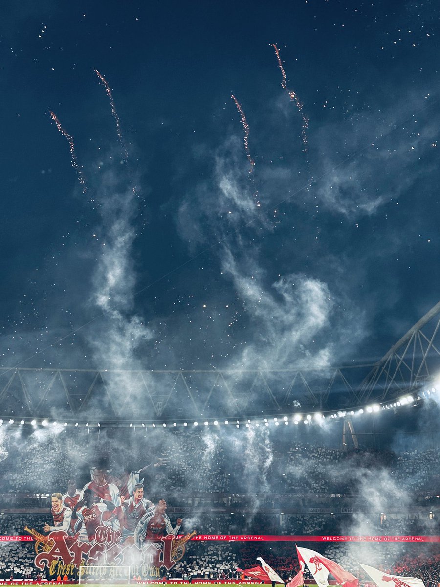 Magical. ✨🏡

📸 <a href="/rafsenal/">Raf 🇧🇩</a>