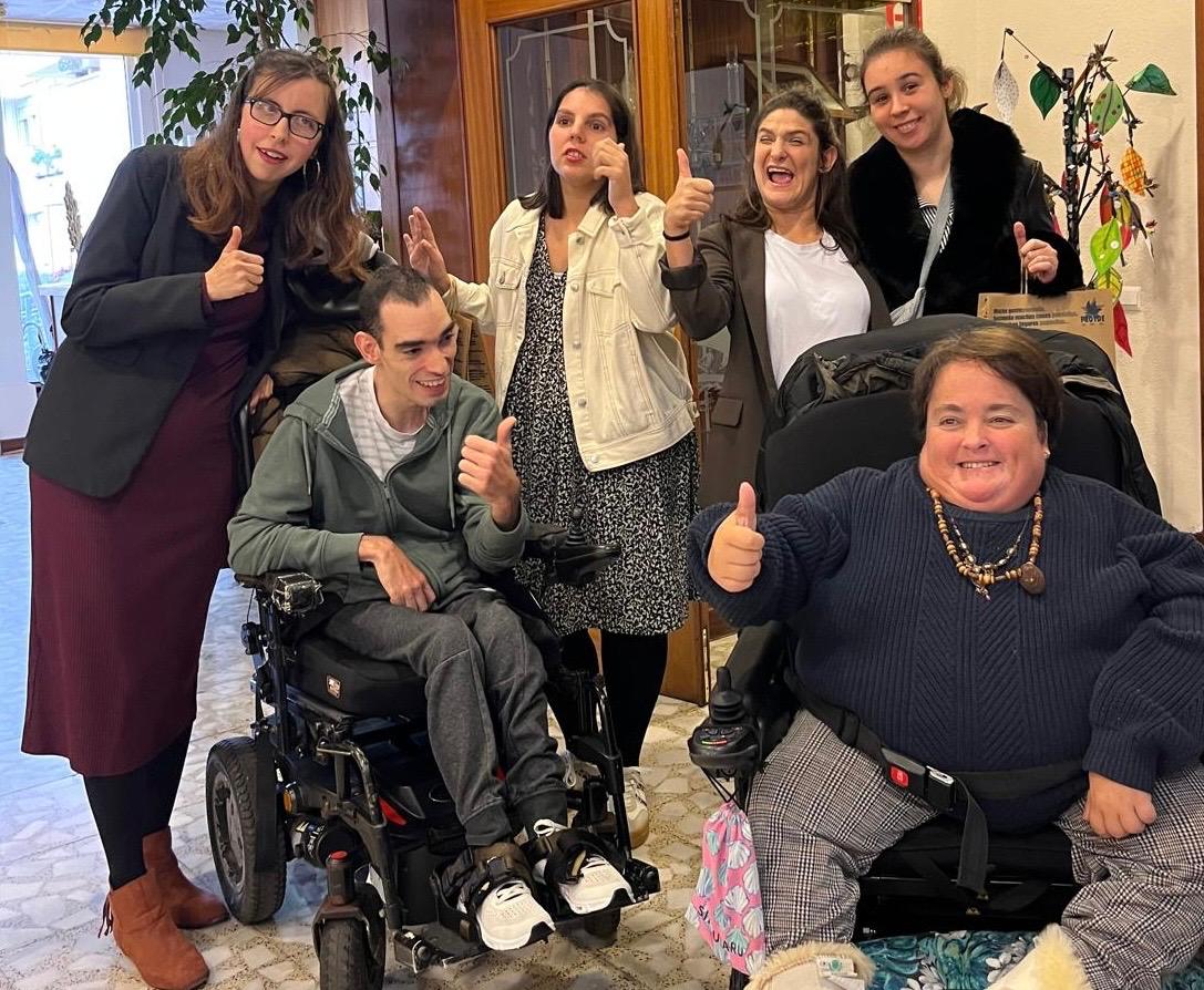 👏 En #CentrodeDíaPorrúa colaboramos con la acción educativa de <a href="/LaSalleSdr/">La Salle Santander</a> 💙

Desarrollamos una charla muy enriquecedora con alumnos de ESO y les contamos cómo es nuestra vida 🌍 ¡Oportunidad genial para avanzar hacia una sociedad más inclusiva! 💪

¡<a href="/LaSalleSdr/">La Salle Santander</a>, gracias de ❤️!