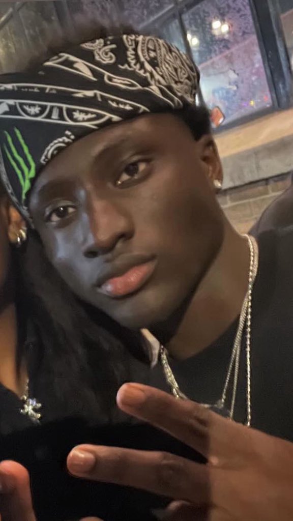 just jerrold🇬🇭 (@lilhova2) on Twitter photo 