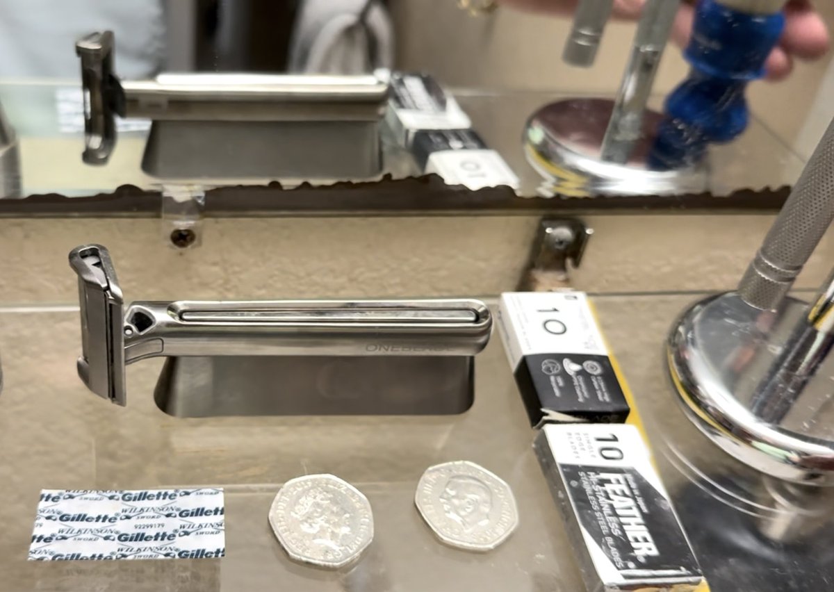 kenkirkup's tweet photo. Don’t forget to get 15% discount off Oneblade Products, click link below. It’s a benefit for the KENSURFS YouTube channel viewers.
https://t.co/ZG4VB4VH54
#discountcode #shave #shaving
#kensurfs #oneblade https://t.co/0lwLN3VFNg