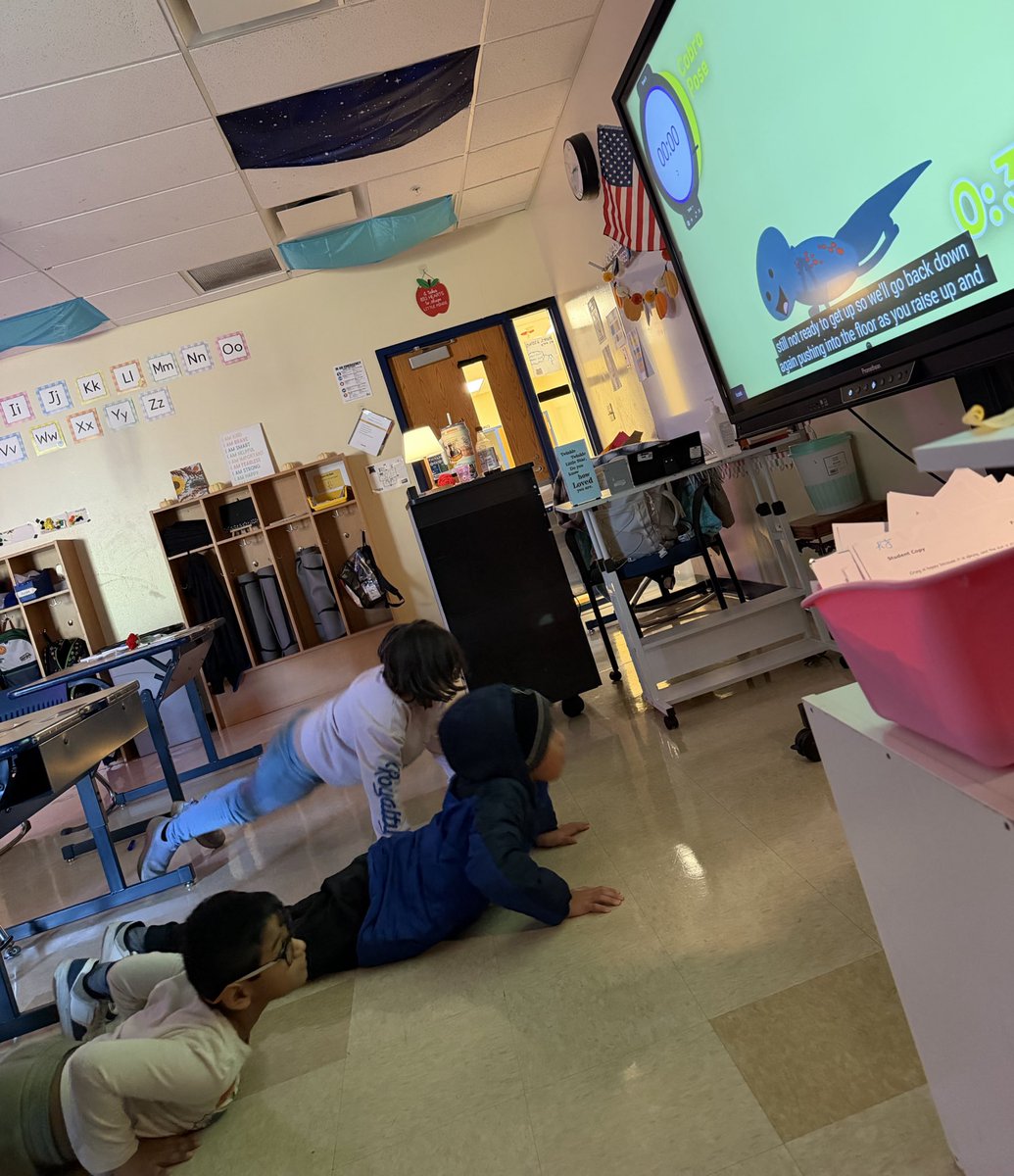 On Friday we do salamander yoga! 🧘‍♀️😌 🧘