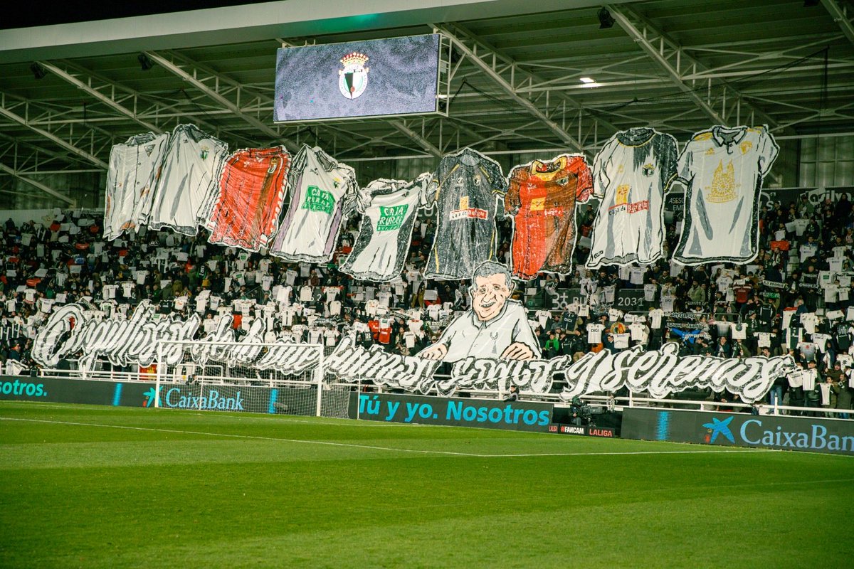 Michuoviedo's tweet photo. #respect https://t.co/2Khx5BtFg6