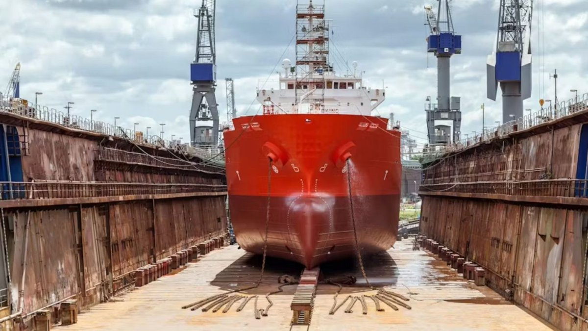 maritime_cyprus's tweet image. The Dry Dock Danger Zone: Why Your Shipyard Safety Plan Must Be Bulletproof

maritimecyprus.com/2025/11/23/the…