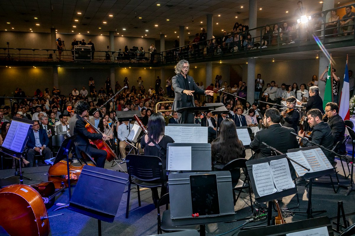 Cámara Chilena del Libro tweet media