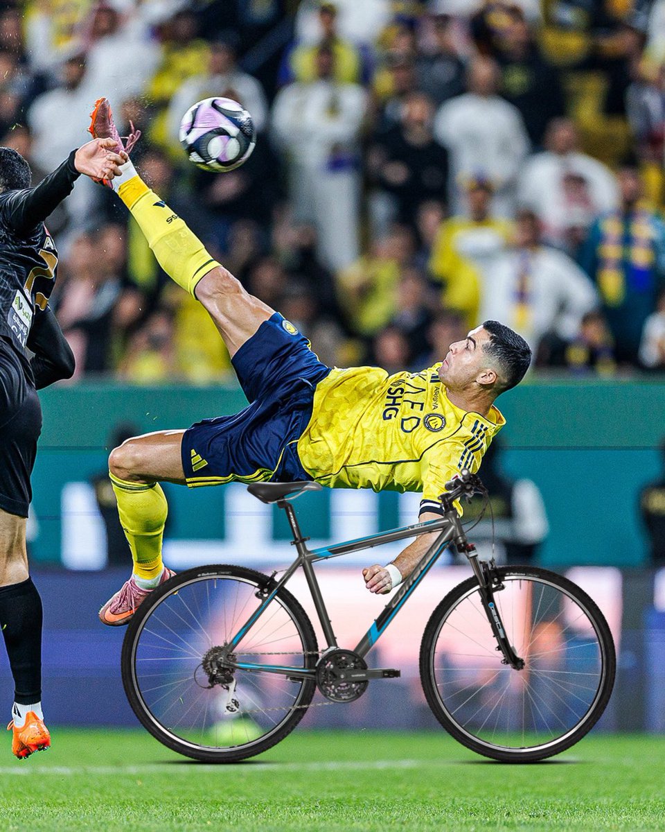 7xCRonaldo's tweet image. Levels 😭