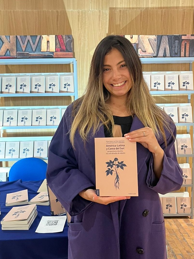 LibreriaFLACSO's tweet image. En el marco de la presentación del libro &quot;América Latina y Corea del Sur: perspectivas y desafíos tras seis décadas de relación&quot;, nuestro estand fue el punto de encuentro perfecto, invitando al público lector a descubrir esta obra y adquirirla.
#RelacionesInternacionales #Corea🇰🇷