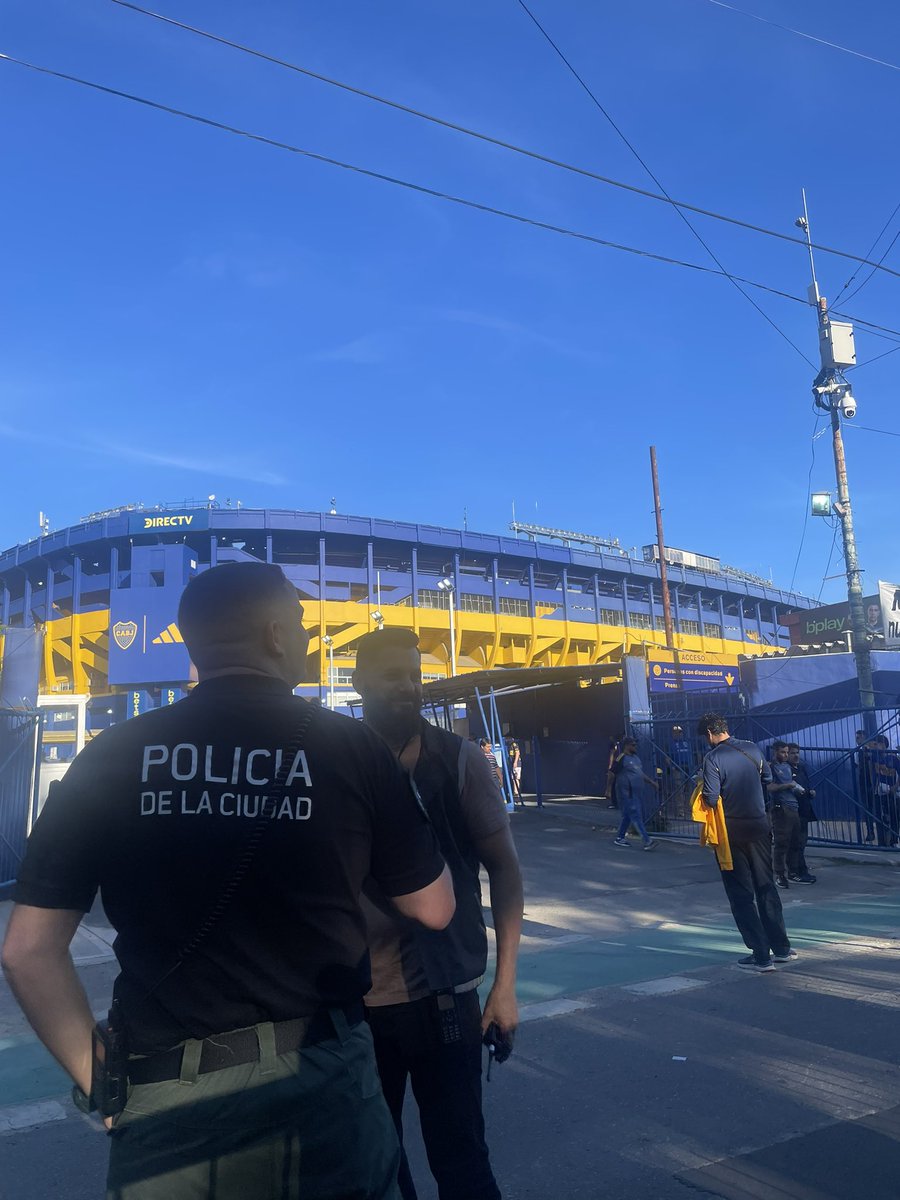 Desmarquestream tweet media