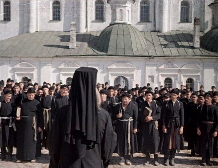 S1LNTHLL's tweet image. everyone a gothic horror fan until i bust out viy (1967)