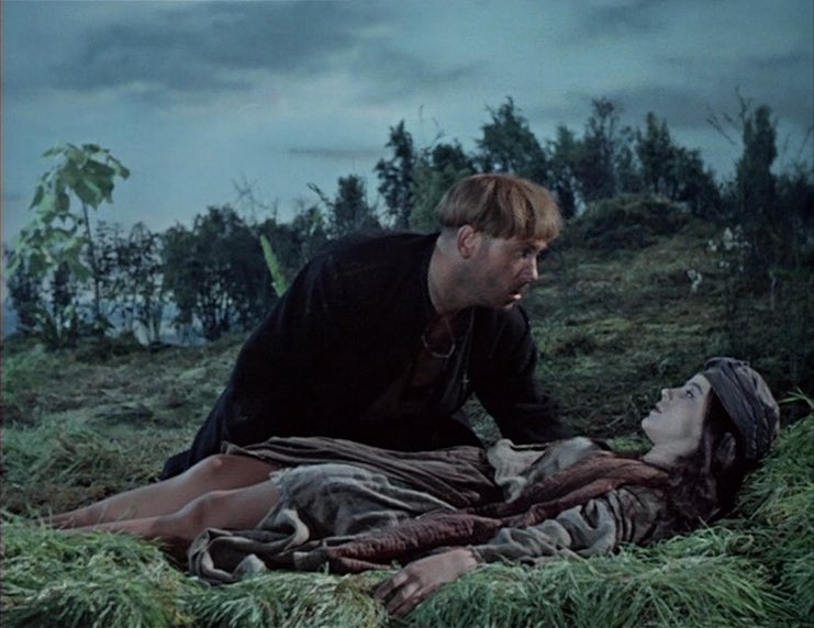 S1LNTHLL's tweet image. everyone a gothic horror fan until i bust out viy (1967)
