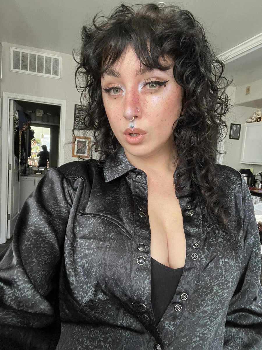 SpoopBee's tweet image. Ayeeeeeeee